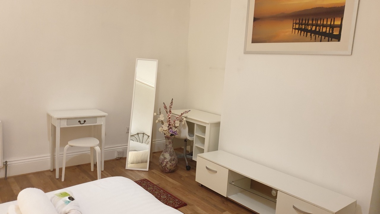 Photo of Bedroom in Newcastle-upon-Tyne