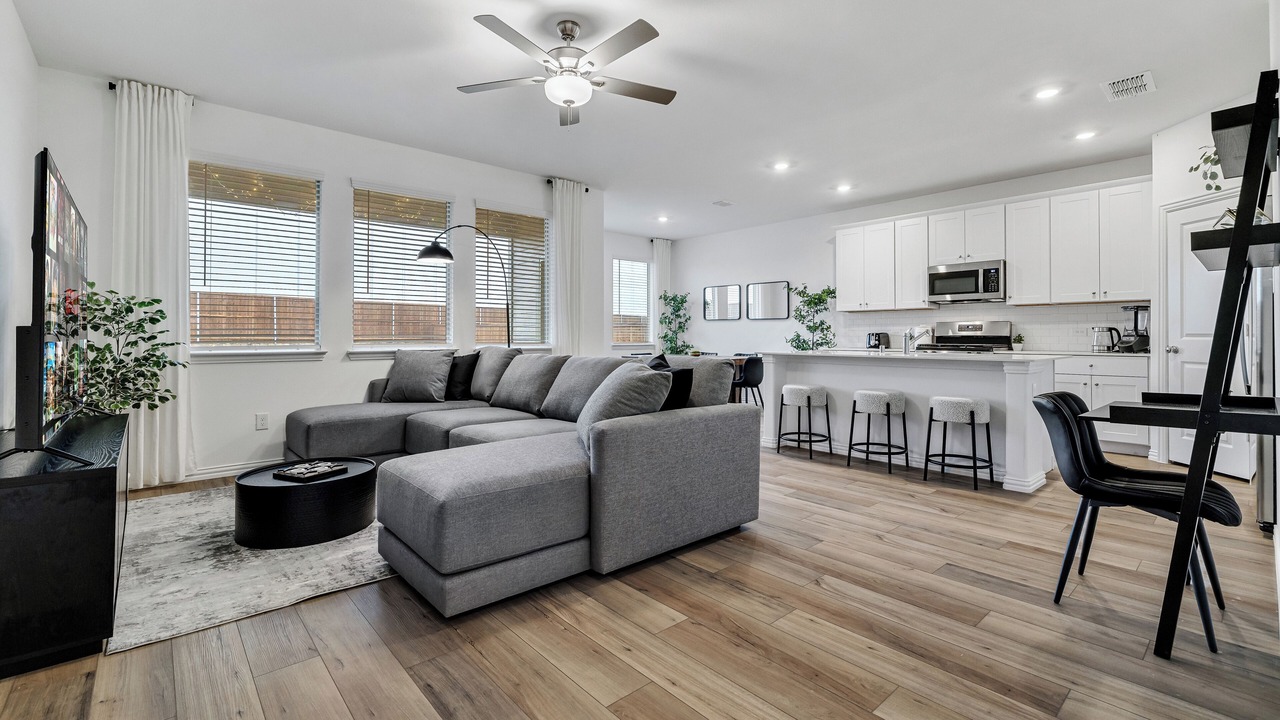 Photo of Livingroom in Forney