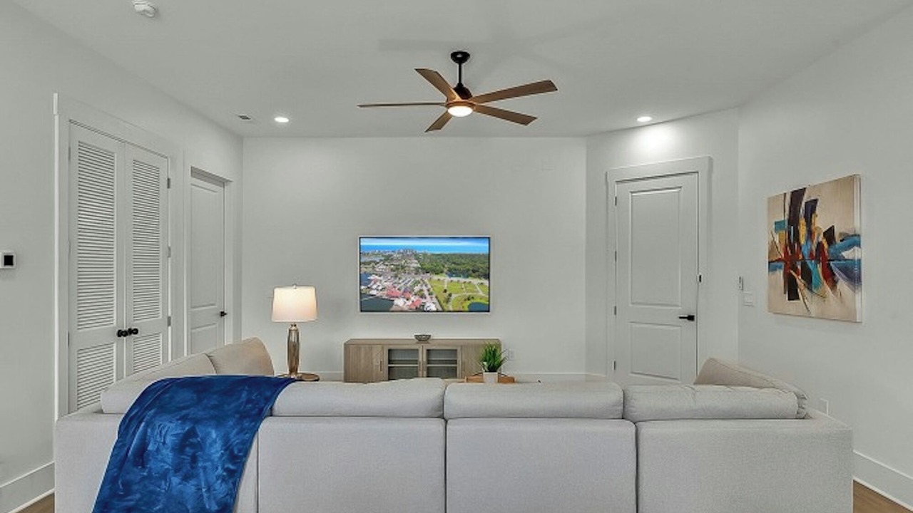 Photo of Livingroom in Windy Hill