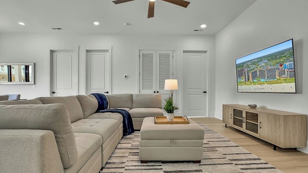 Photo of Livingroom in Windy Hill