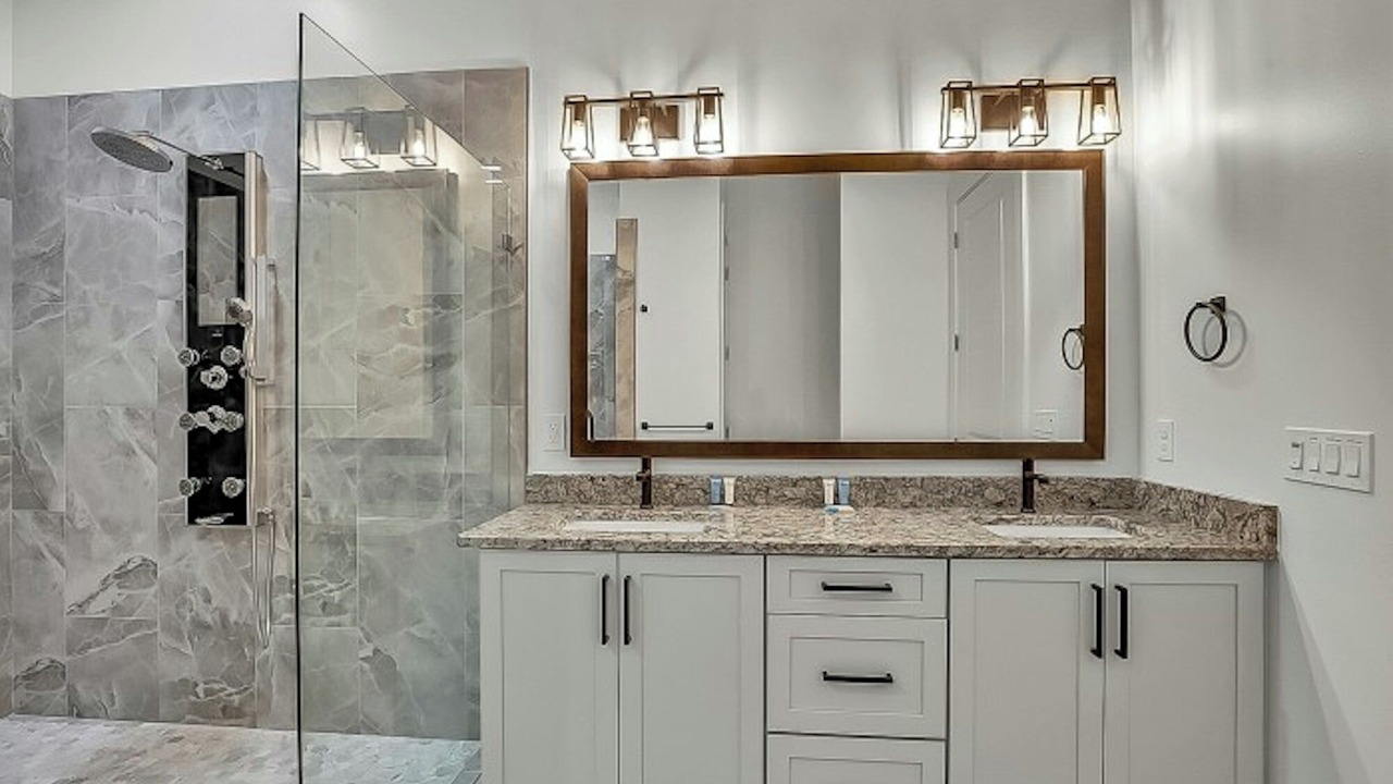 Photo of Bathroom in Windy Hill