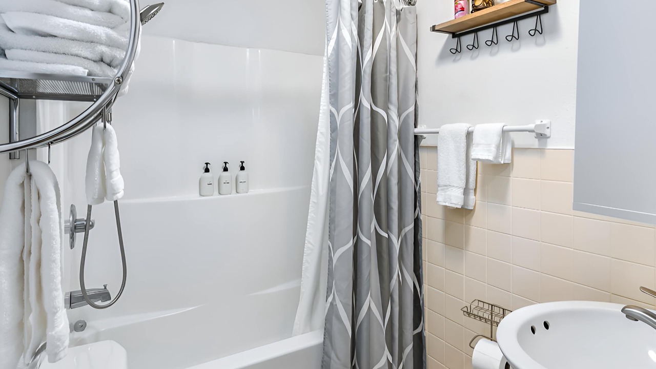 Photo of Bathroom in Birch Bay