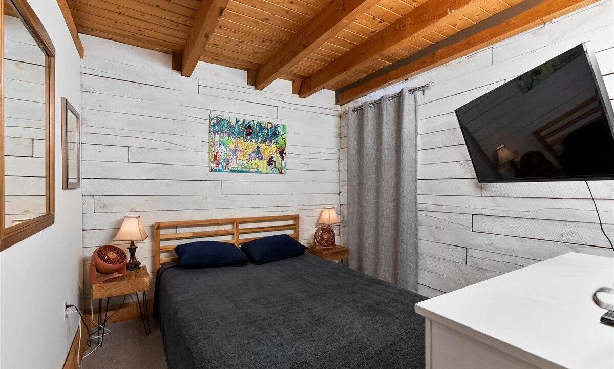 Photo of Bedroom in Newtonville