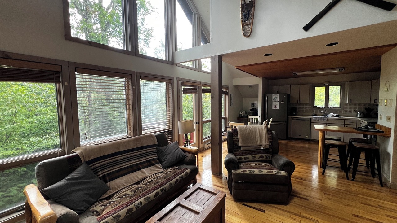 Photo of Livingroom in Davis