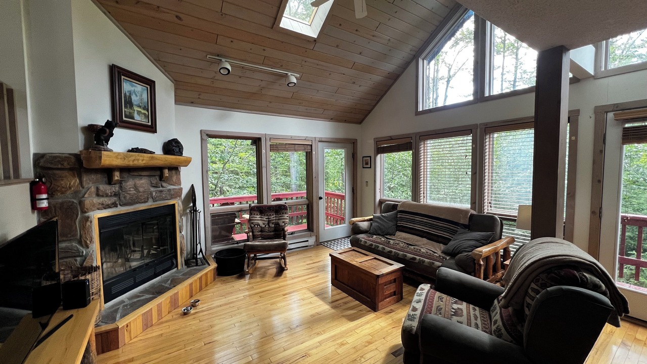 Photo of Livingroom in Davis