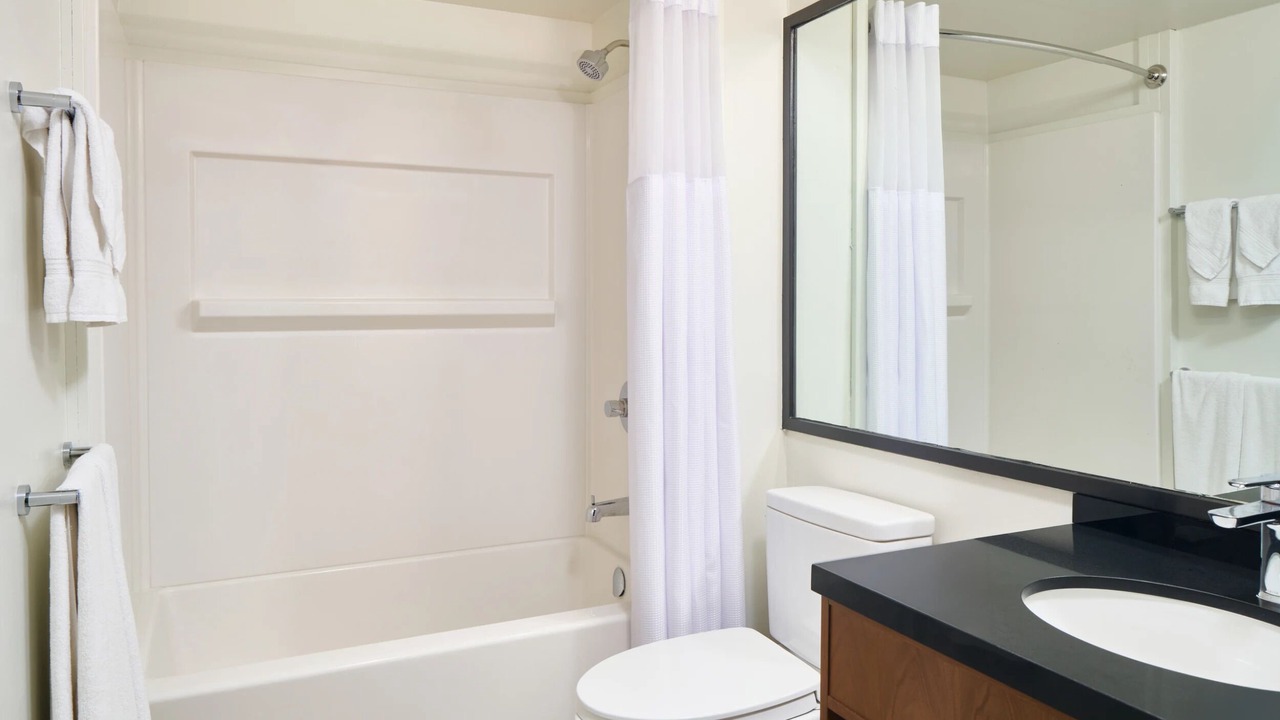 Photo of Bathroom in Ala Moana