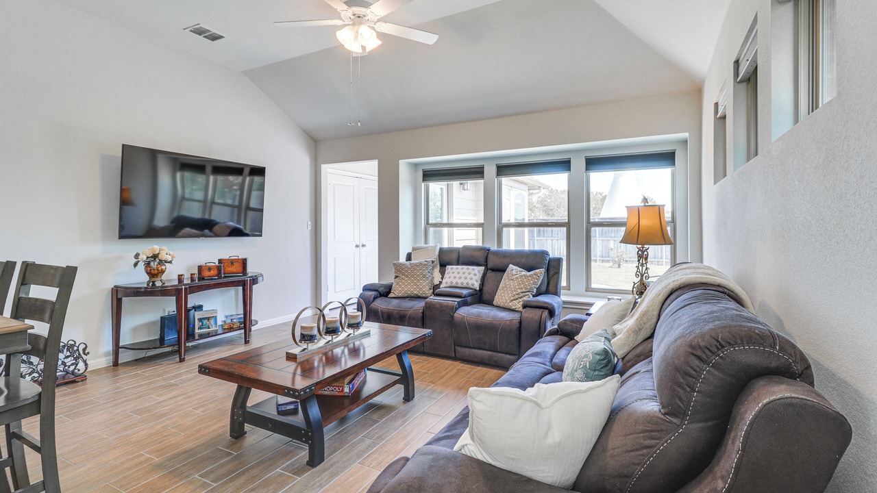 Photo of Livingroom in Kyle