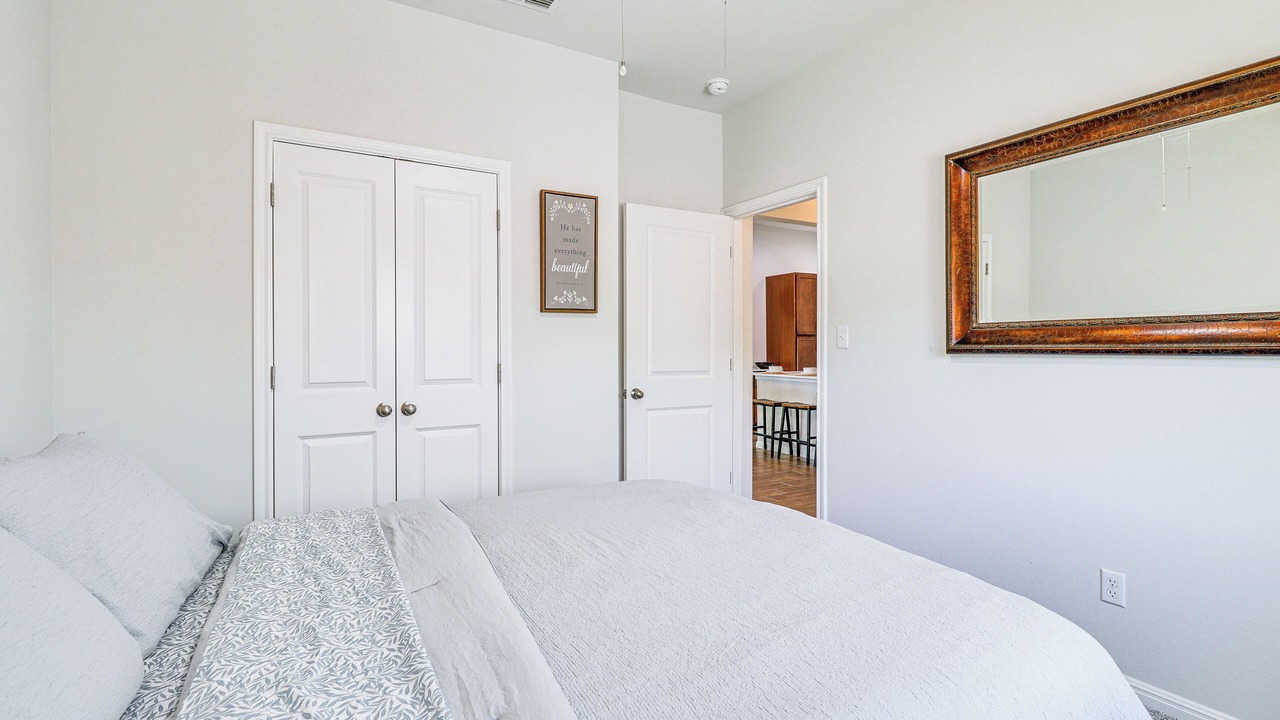 Photo of Bedroom in Kyle