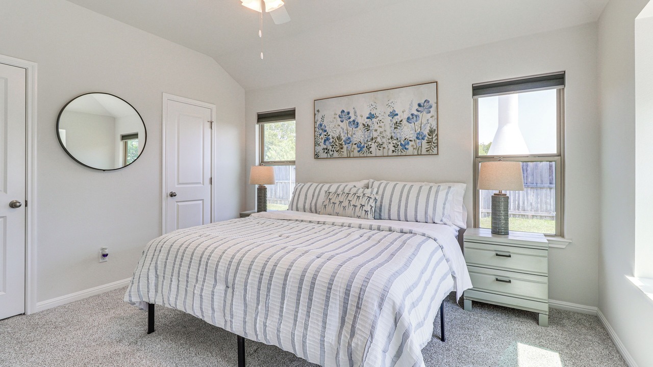 Photo of Bedroom in Kyle
