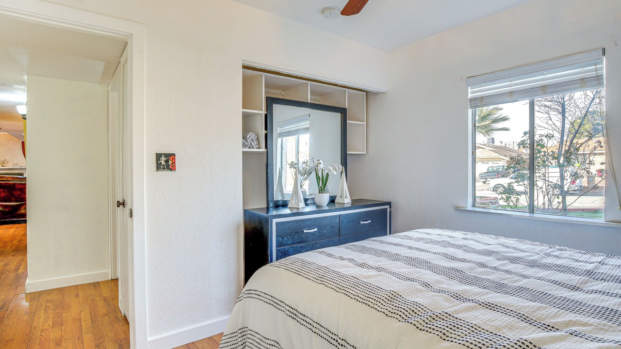 Photo of Bedroom in Biggs Field