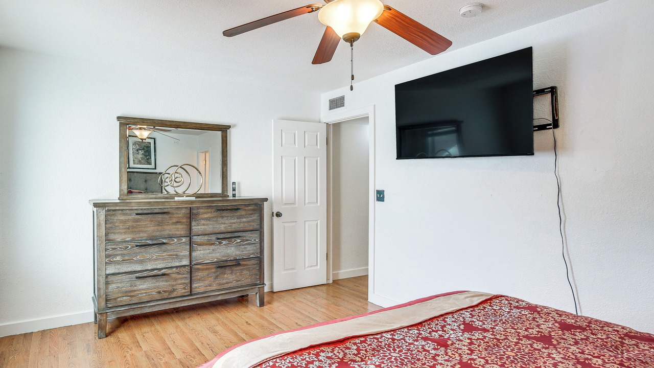 Photo of Bedroom in Biggs Field