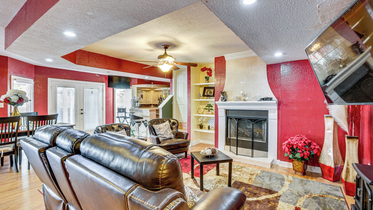 Photo of Livingroom in Biggs Field