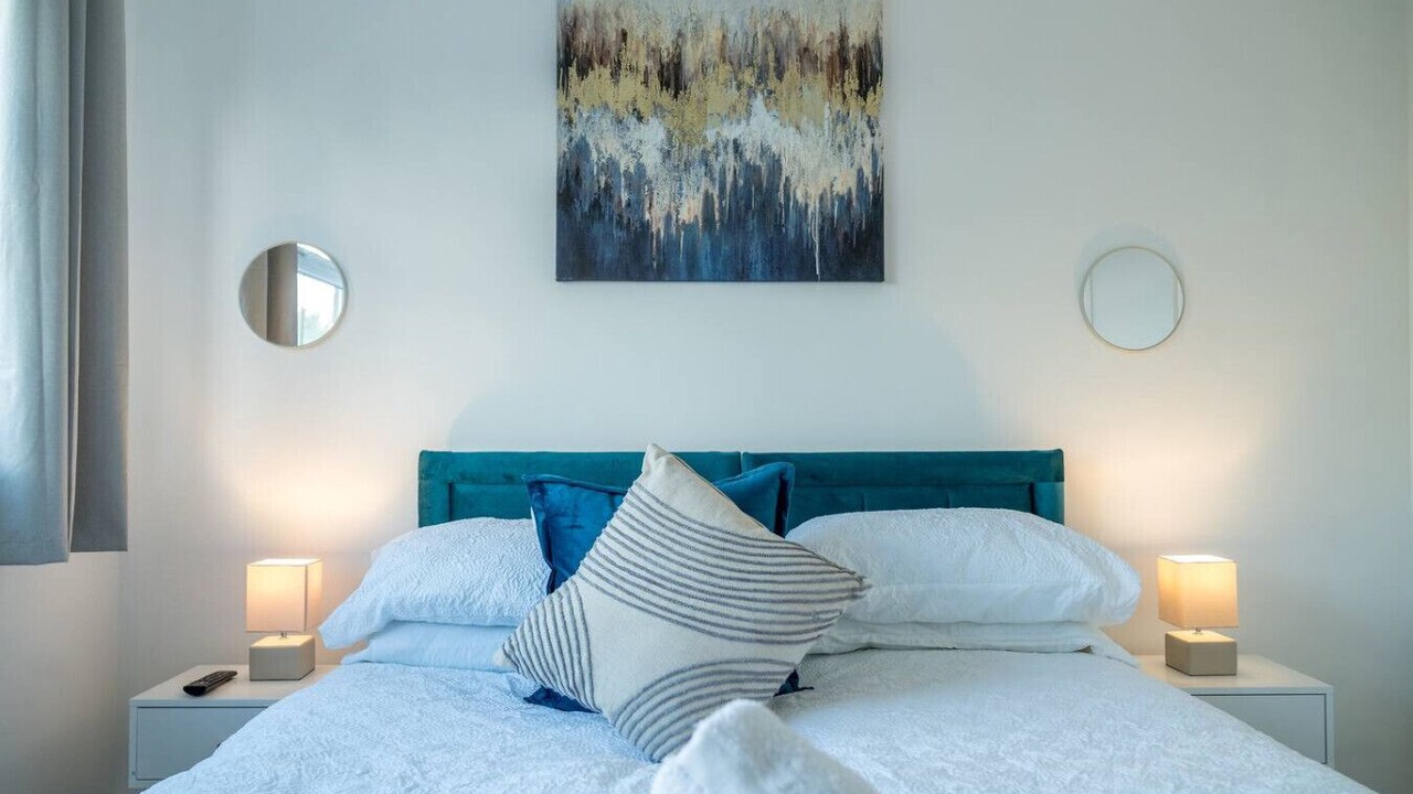 Photo of Bedroom in Langley Marish