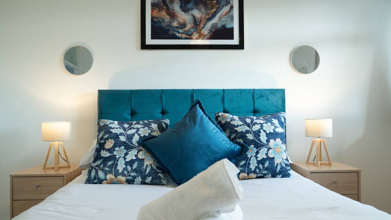 Photo of Bedroom in Langley Marish