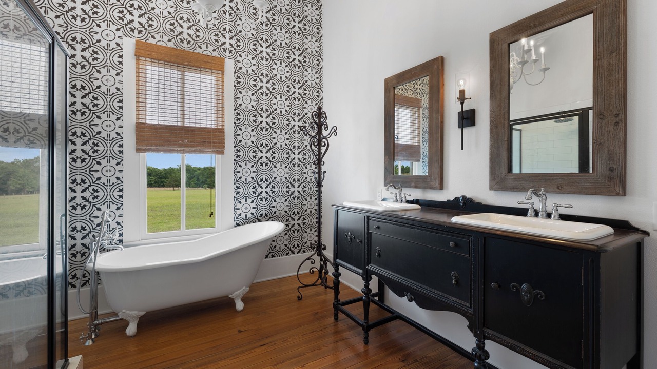 Photo of Bathroom in Brenham
