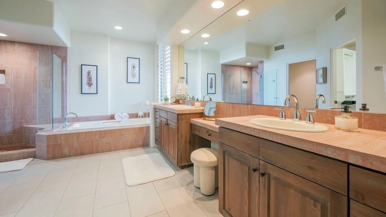 Photo of Bathroom in Desert Mountain