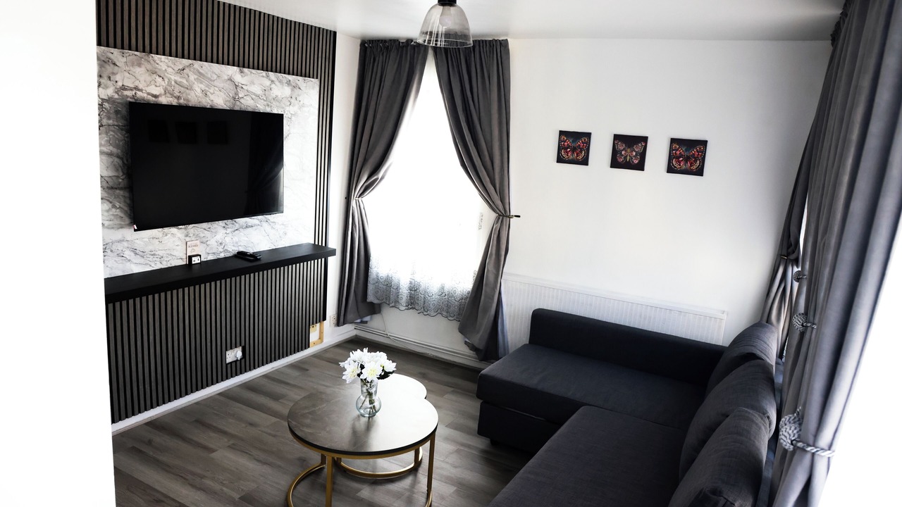 Photo of Livingroom in Camberwell Green