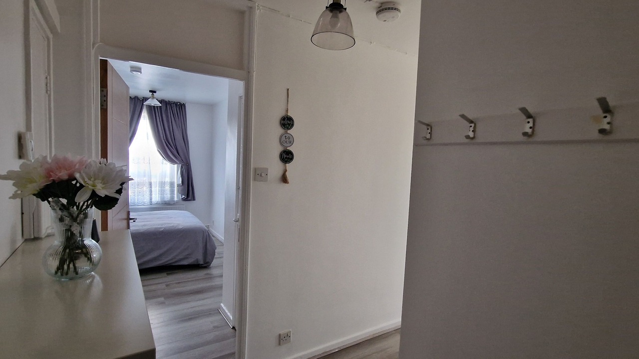 Photo of Bedroom in Camberwell Green