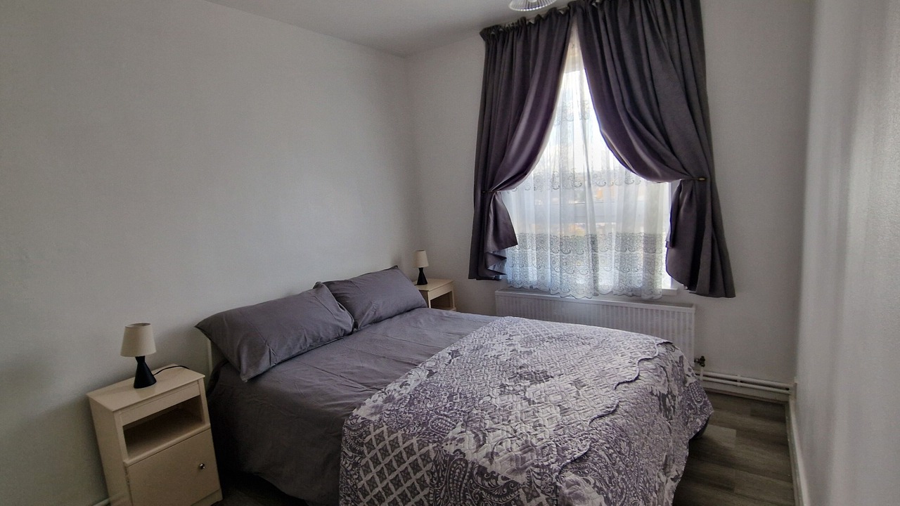 Photo of Bedroom in Camberwell Green