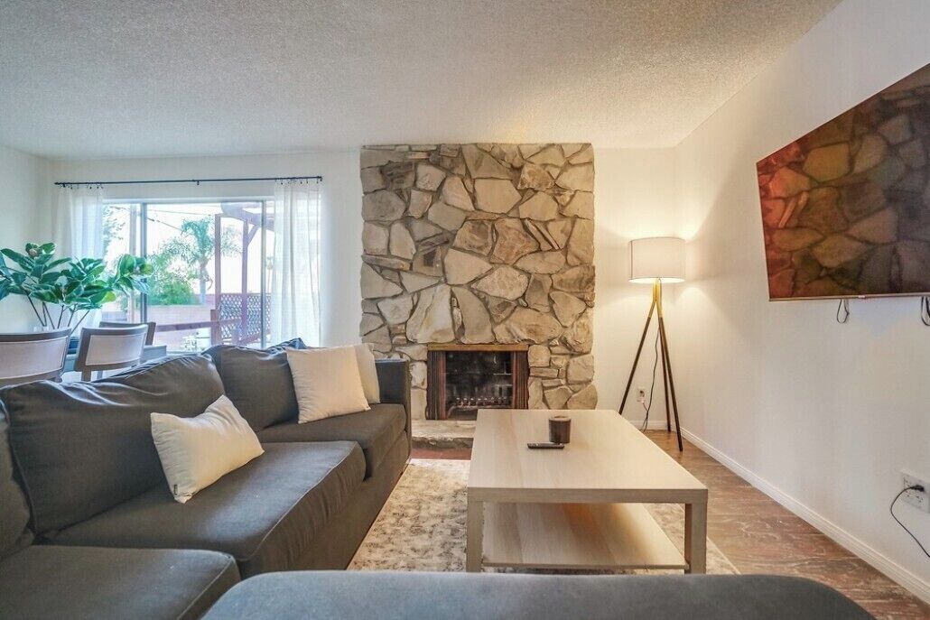 Photo of Livingroom in Hacienda Heights