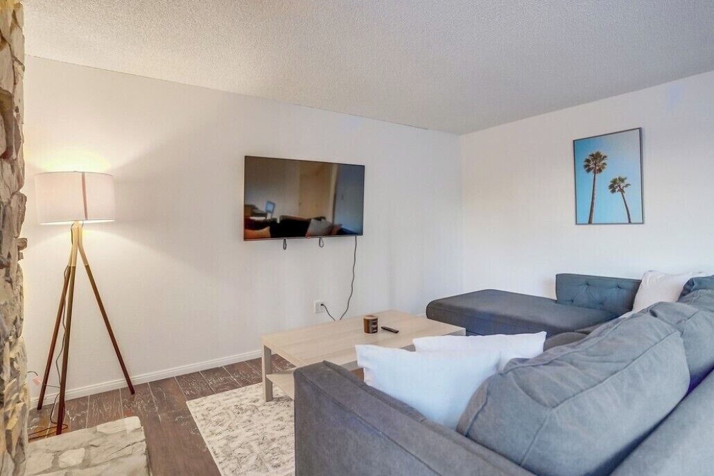 Photo of Livingroom in Hacienda Heights