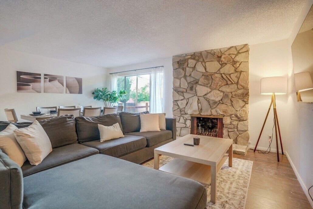 Photo of Livingroom in Hacienda Heights