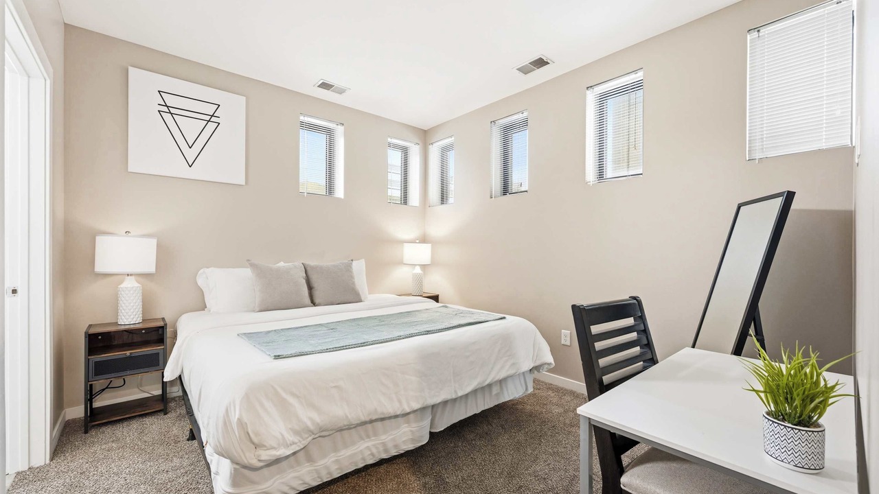 Photo of Bedroom in Capitol City