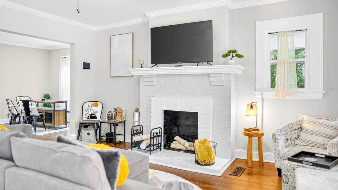 Photo of Livingroom in Winston - Salem