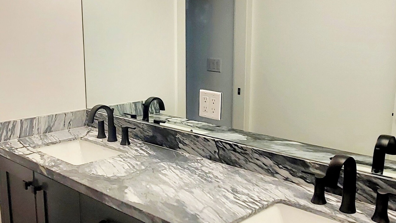 Photo of Bathroom in Eden
