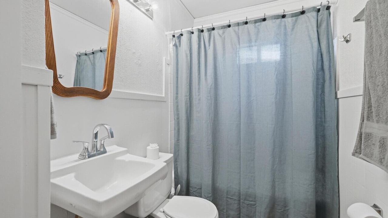 Photo of Bathroom in Elmwood Area