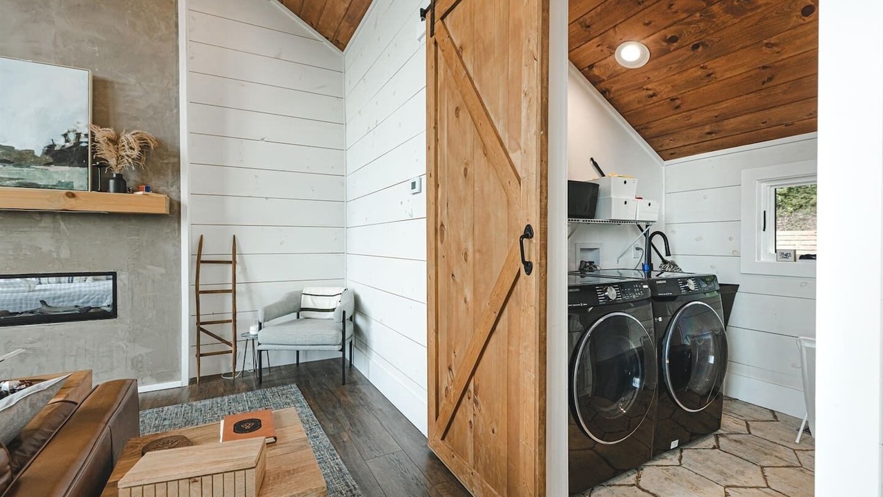 Photo of Bedroom in Cherry Log