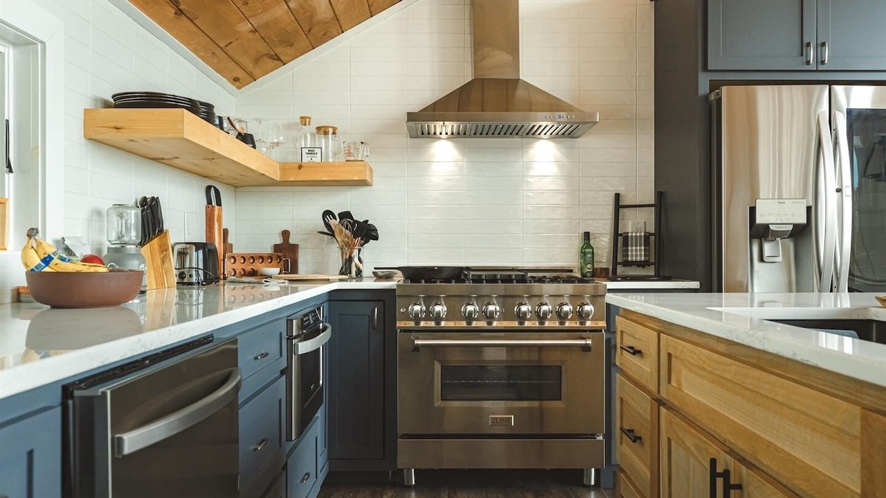 Photo of Others in Cherry Log