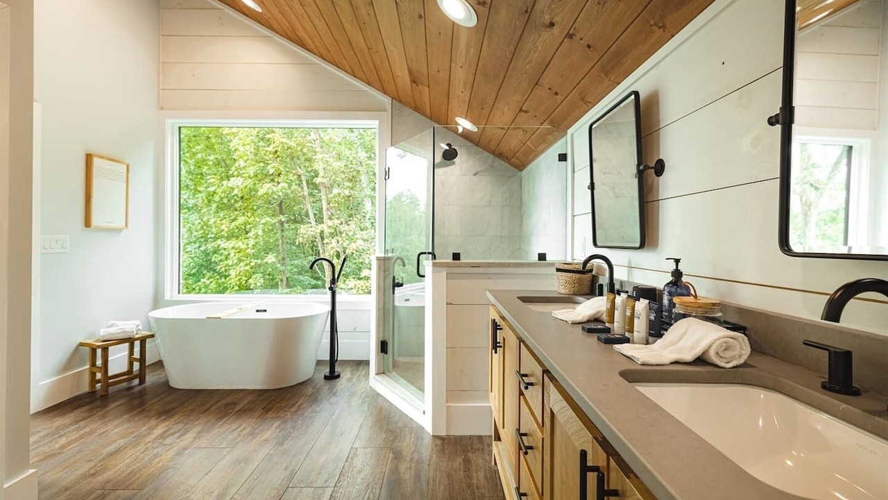 Photo of Others in Cherry Log