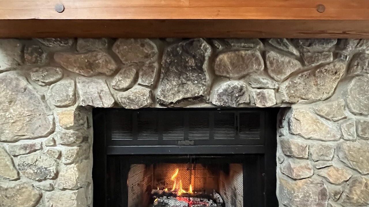 Photo of Livingroom in Chestnut Springs
