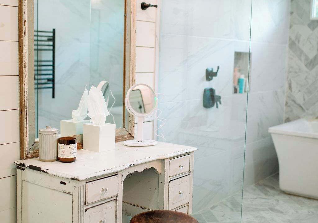 Photo of Bathroom in Round Top