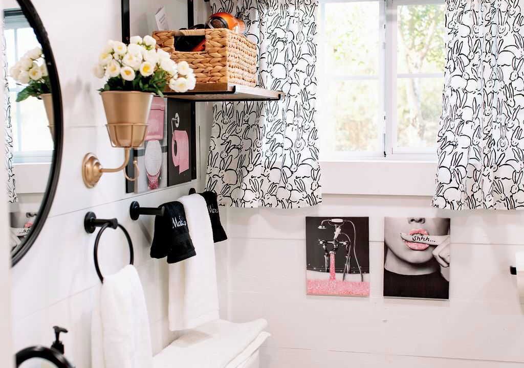 Photo of Bathroom in Round Top