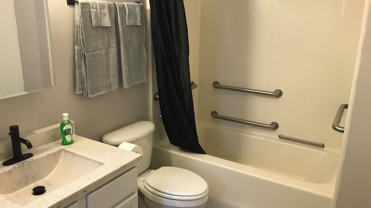 Photo of Bathroom in Marion