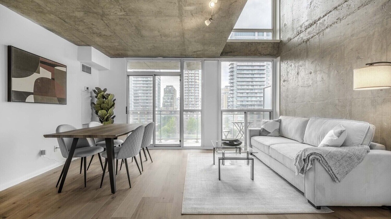 Photo of Livingroom in King West Village