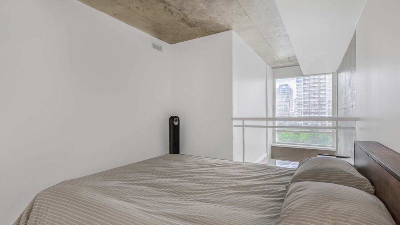 Photo of Bedroom in King West Village