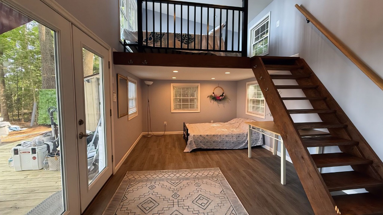 Photo of Bedroom in Lexington Park