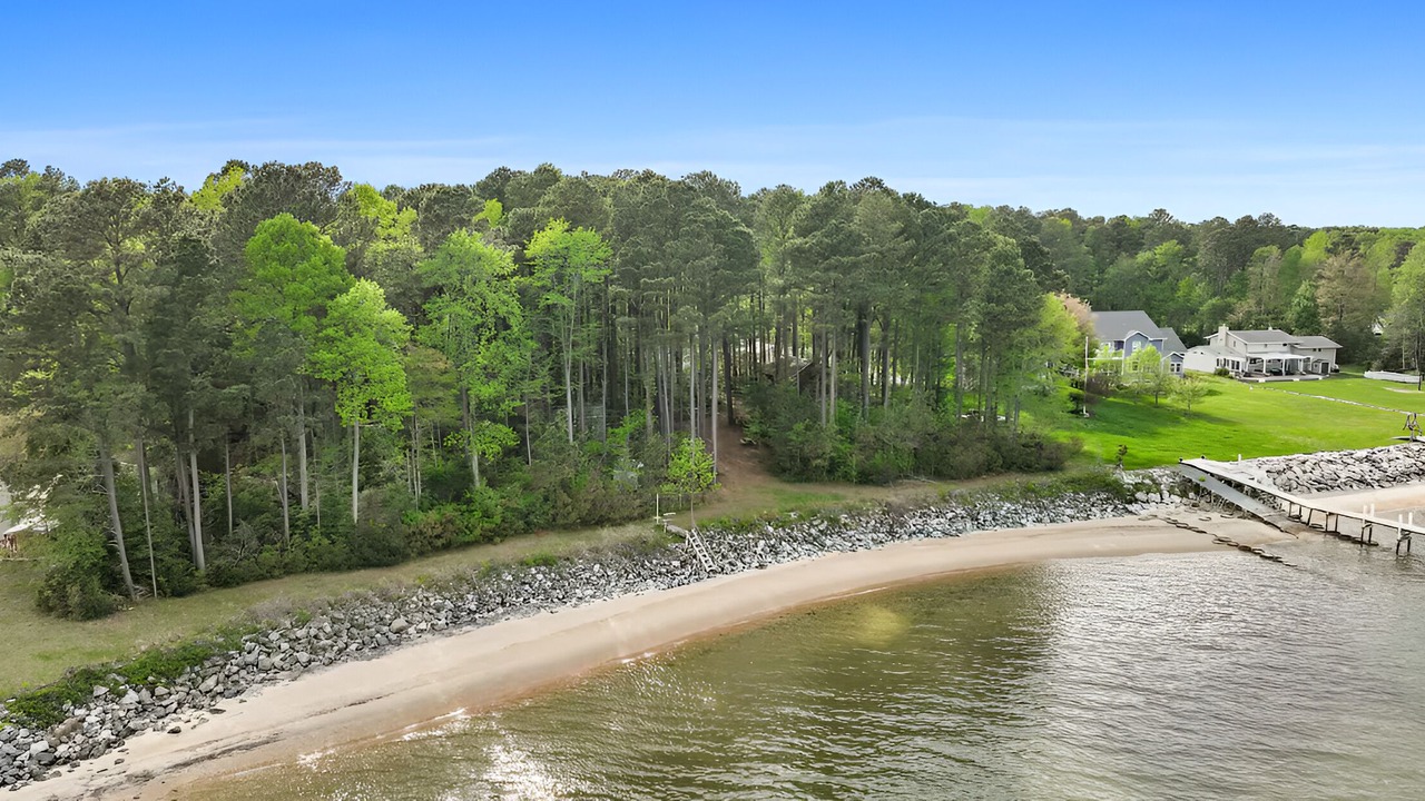 Photo of Others in Lexington Park