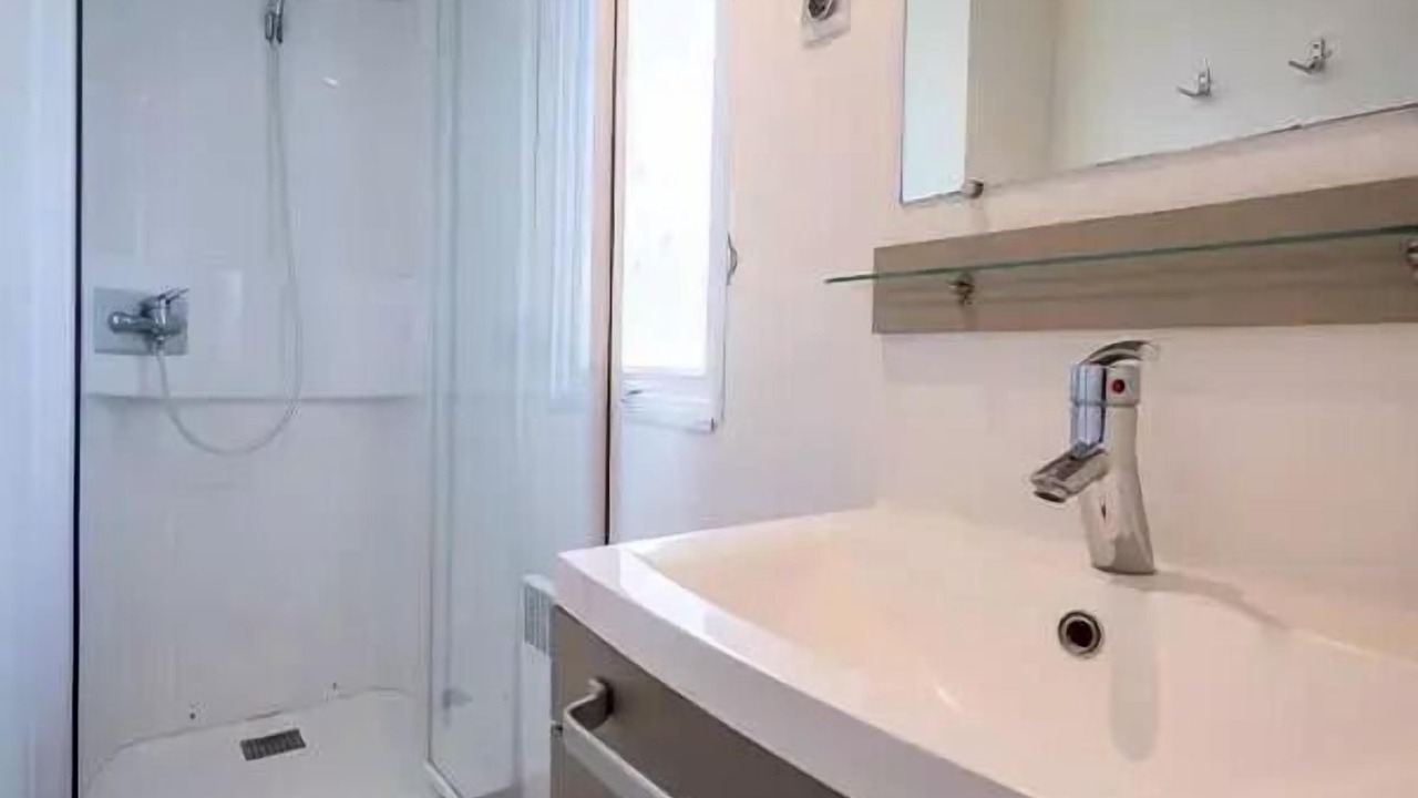 Photo of Bathroom in Vic-sur-Aisne
