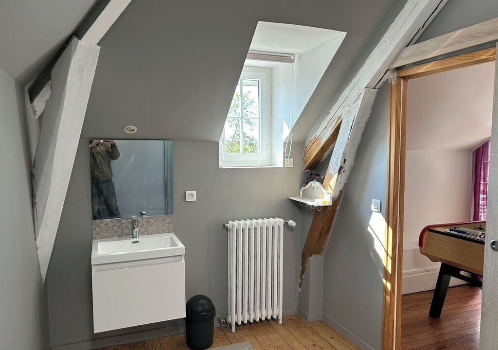 Photo of Bathroom in Vernou-la-Celle-sur-Seine