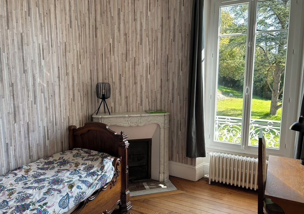 Photo of Bedroom in Vernou-la-Celle-sur-Seine