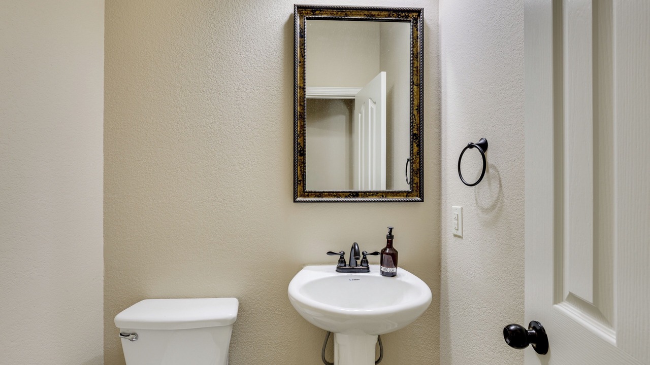 Photo of Bathroom in Anna