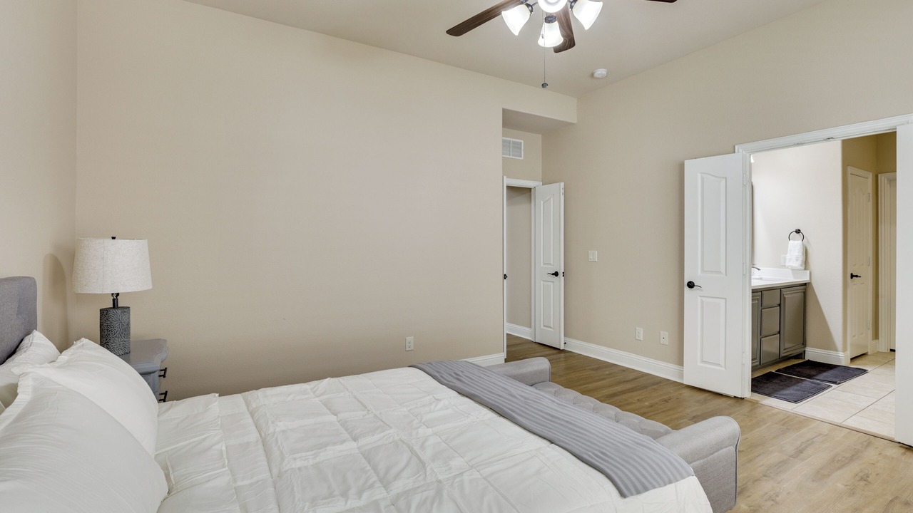 Photo of Bedroom in Anna