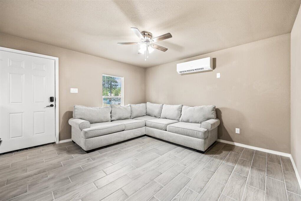 Photo of Livingroom in West San Antonio