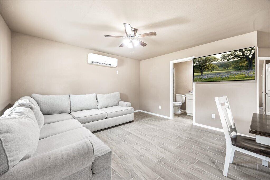 Photo of Livingroom in West San Antonio