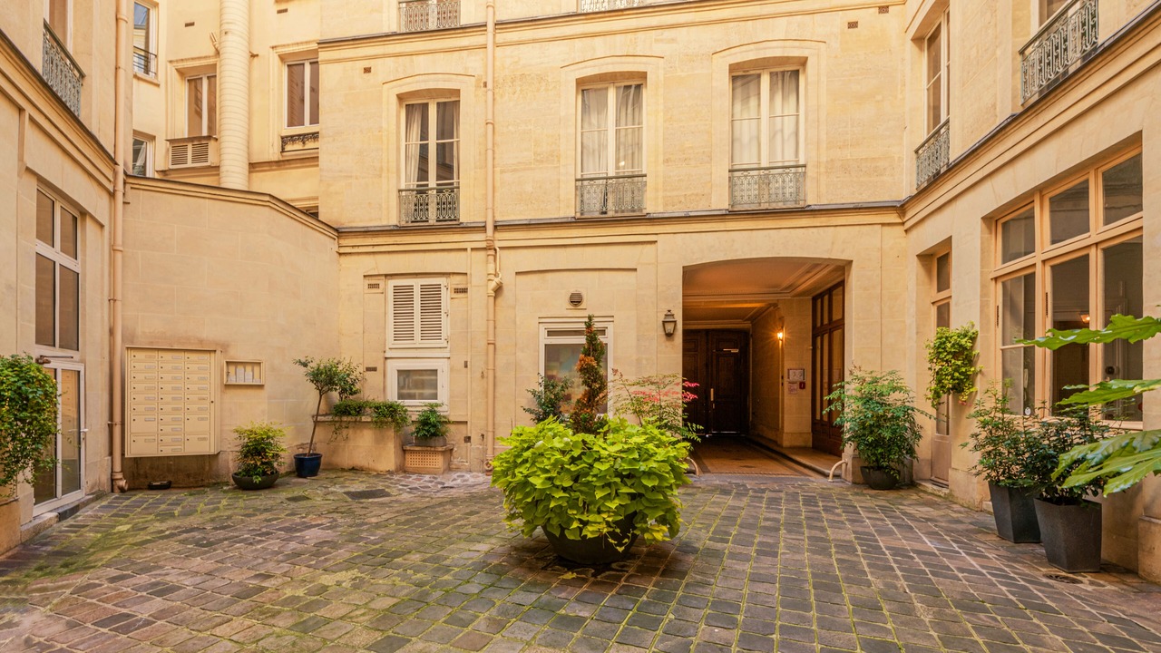 Photo of Outdoor in 8th Arrondissement