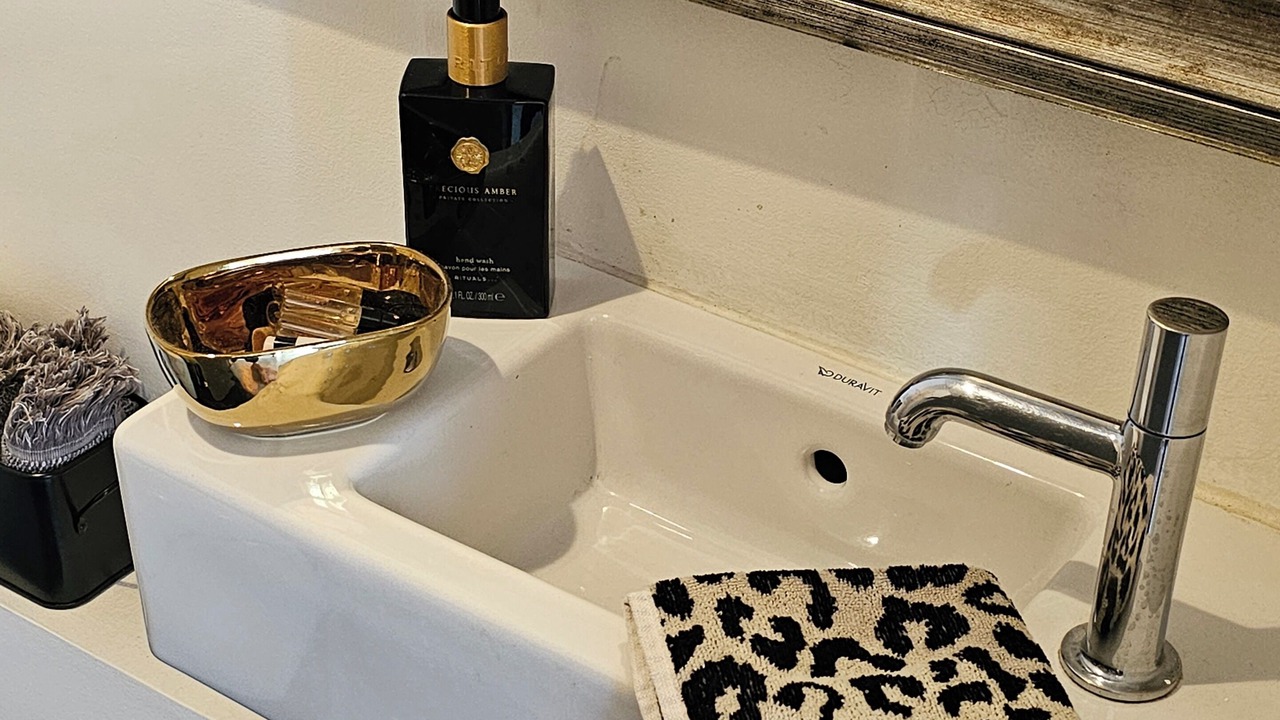Photo of Bathroom in 8th Arrondissement